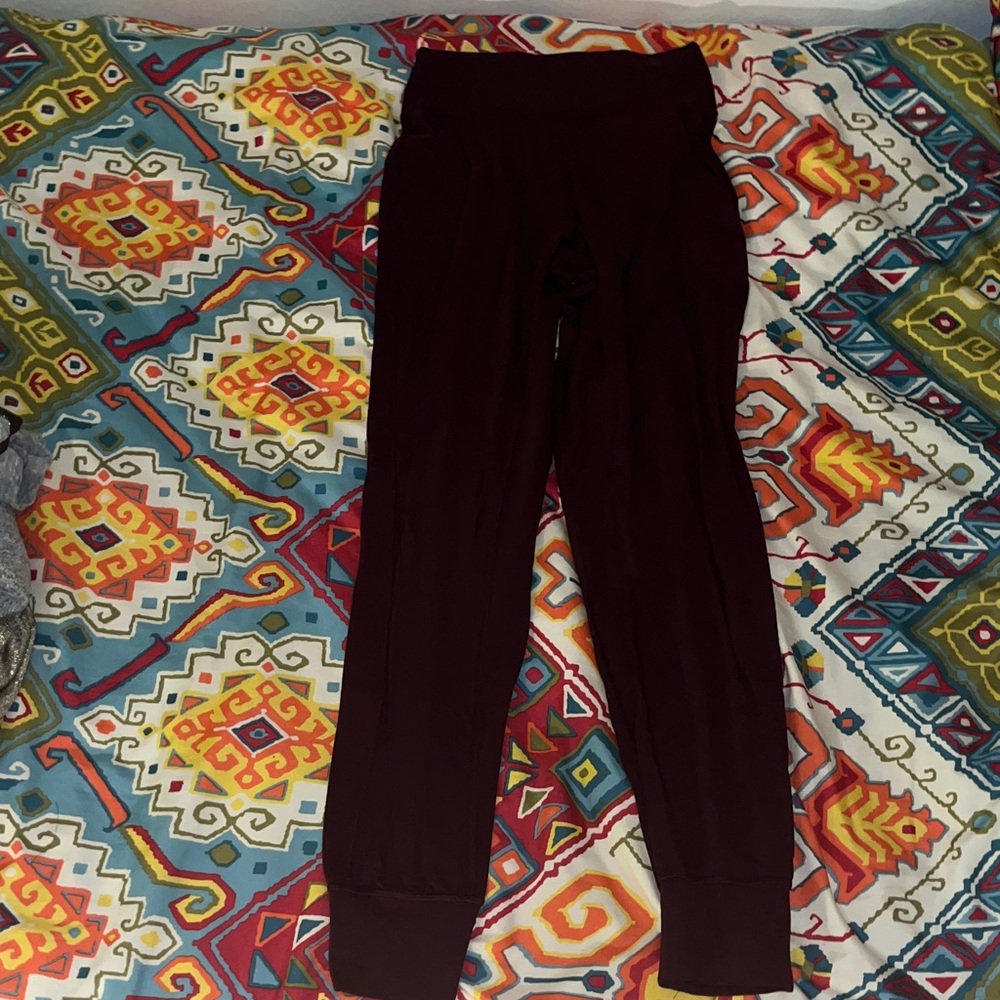 Women's Burgundy Lululemon 2 Leggings